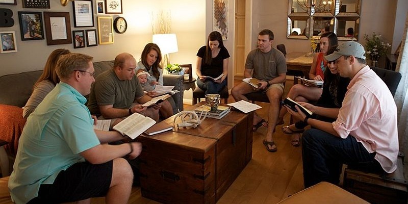 SMALL GROUPS*Come and join us during the week as we meet together in groups for discussion and fellowship.